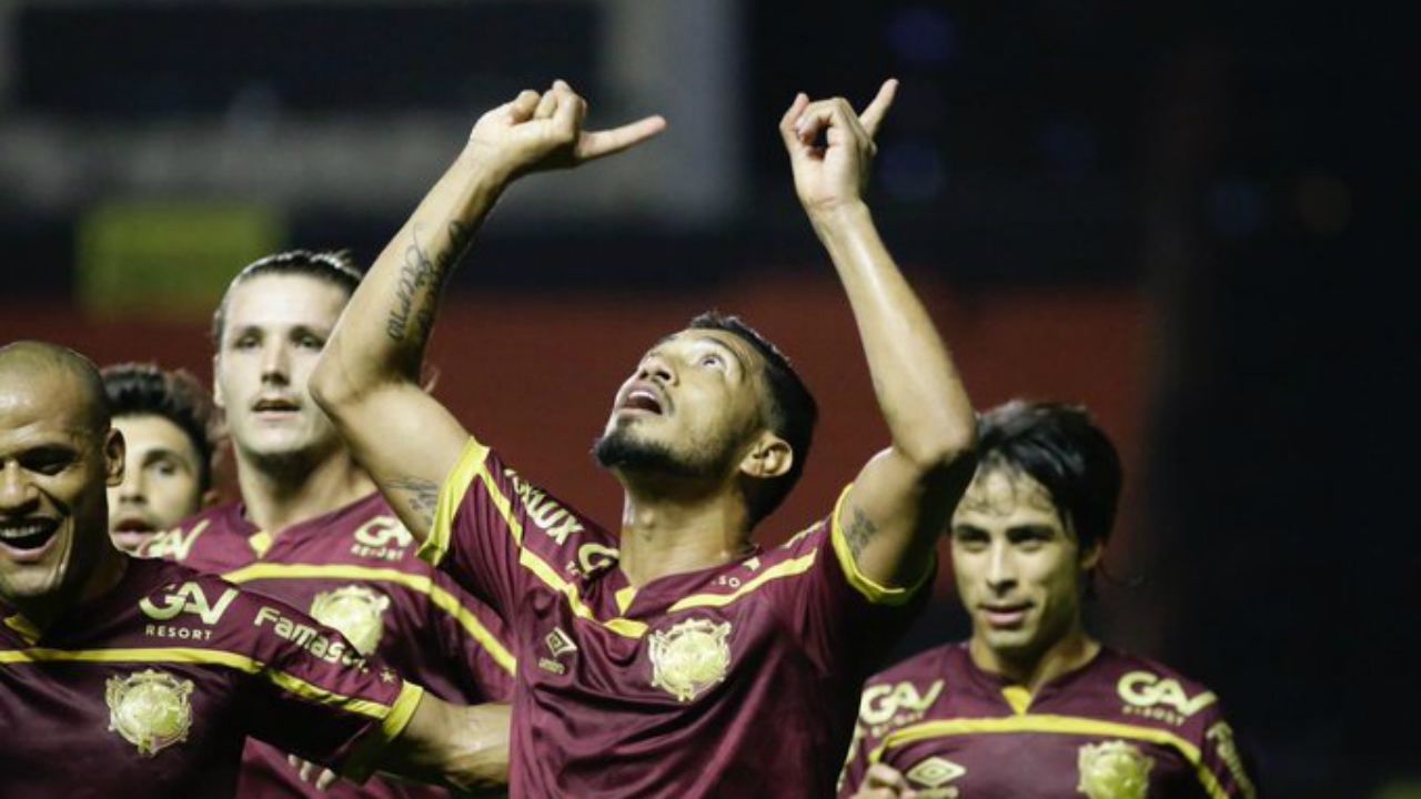 CAMPEONATO BRASILEIRO DA SÉRIE A DE 2020. PRIMEIRA FASE. DÉCIMA PRIMEIRA RODADA. SPORT-PE. FLUMINENSE-RJ.