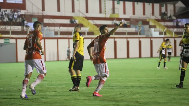 CAMPEONATO BRASILEIRO DA SÉRIE C DE 2020. PRIMEIRA FASE. QUARTA RODADA. TOMBENSE-MG. CRICIÚMA-SC. GRUPO B.