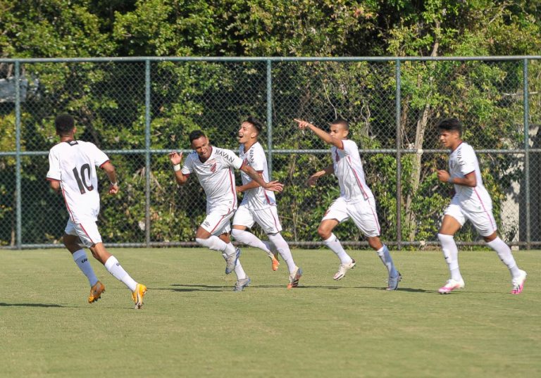 CAMPEONATO BRASILEIRO DA SÉRIE D DE 2020. PRIMEIRA FASE. QUARTA RODADA. ATHLETICO-PR. BAHIA-BA. GOIÁS-GO. CRUZEIRO-MG.