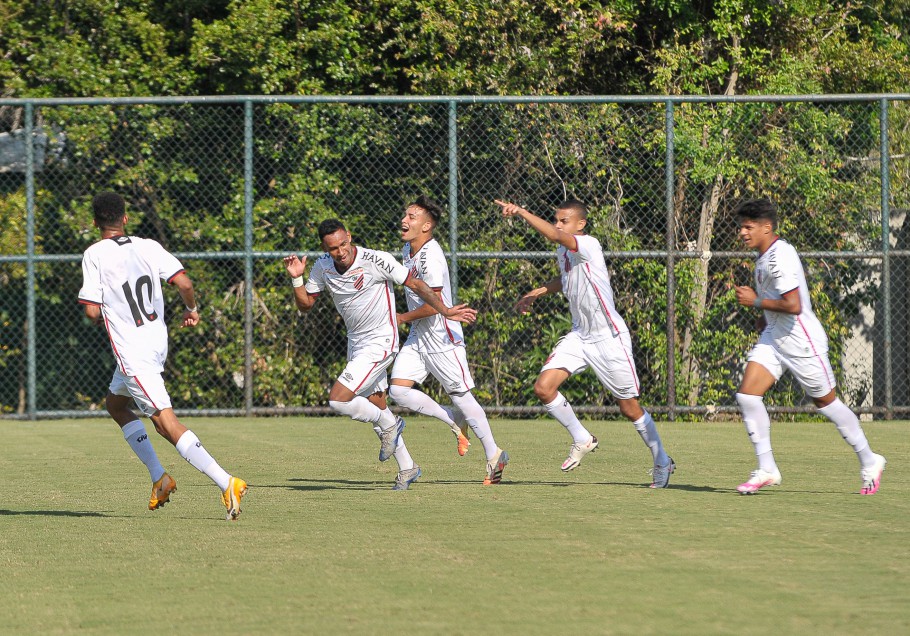 CAMPEONATO BRASILEIRO DA SÉRIE D DE 2020. PRIMEIRA FASE. QUARTA RODADA. ATHLETICO-PR. BAHIA-BA. GOIÁS-GO. CRUZEIRO-MG.
