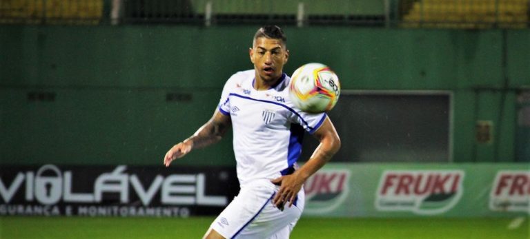 CLUBES MUNDIAIS. UTILIZAÇÃO DE JOGADORES.