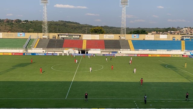 CAMPEONATO BRASILEIRO DA SÉRIE C DE 2020. PRIMEIRA FASE. NONA RODADA. GRUPO B. BOA ESPORTE-MG. TOMBENSE-MG.
