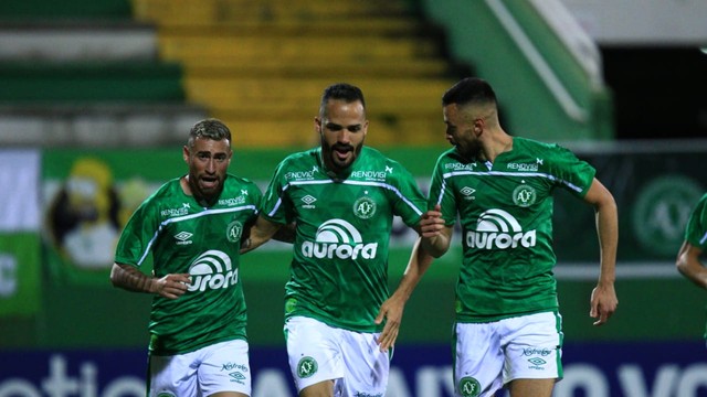 CAMPEONATO BRASILEIRO DA SÉRIE B DE 2020. PRIMEIRA FASE. DÉCIMA OITAVA RODADA. CHAPECOENSE-SC. OPERÁRIO-PR.