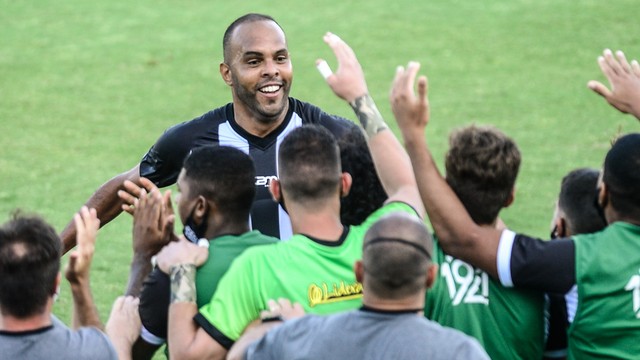 CAMPEONATO BRASILEIRO DA SÉRIE B DE 2020. PRIMEIRA FASE. DÉCIMA SÉTIMA RODADA. FIGUEIRENSE-SC. CRB-AL.