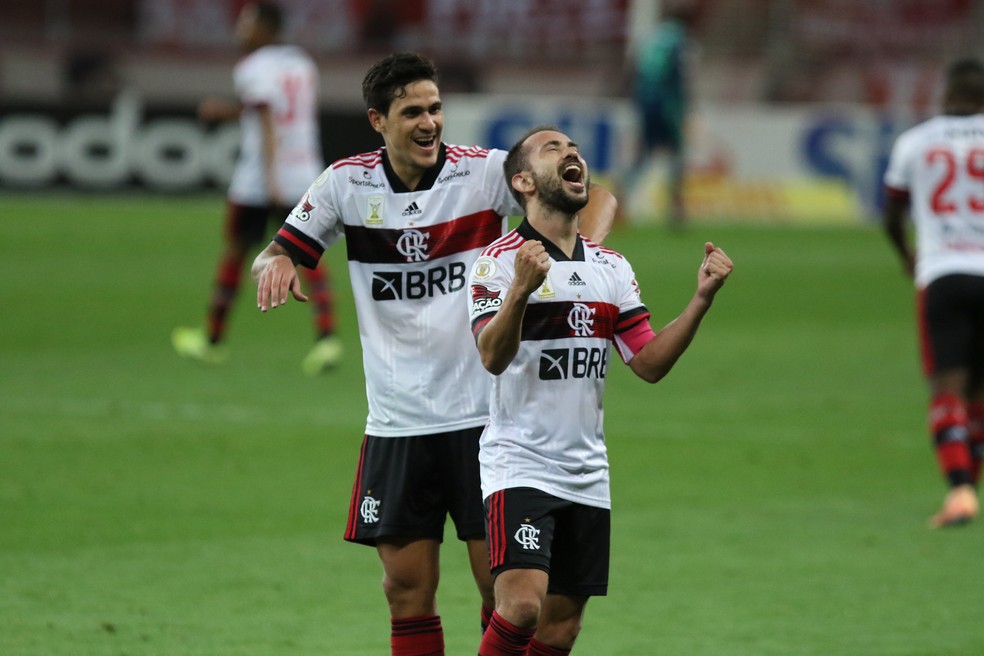 BRUNO HENRIQUE. PEDRO.