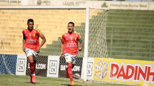 CAMPEONATO BRASILEIRO DA SÉRIE C DE 2020. PRIMEIRA FASE. DÉCIMA RODADA. GRUPO B. YPIRANGA-RS. BRUSQUE-SC.