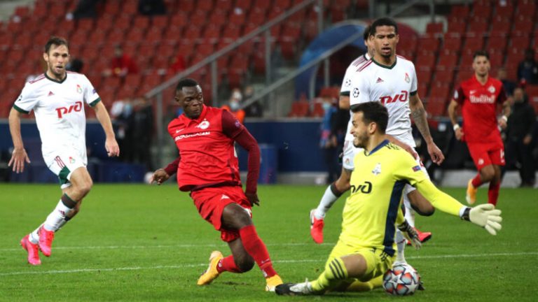 LIGA DOS CAMPEÕES DA EUROPA TEMPORADA 2020.2021. FASE DE GRUPOS. GRUPO A. PRIEMIRA RODADA. RED BULL SALZBURG. ÁUSTRIA. LOKOMOTIV MOSCOU. RÚSSIA.