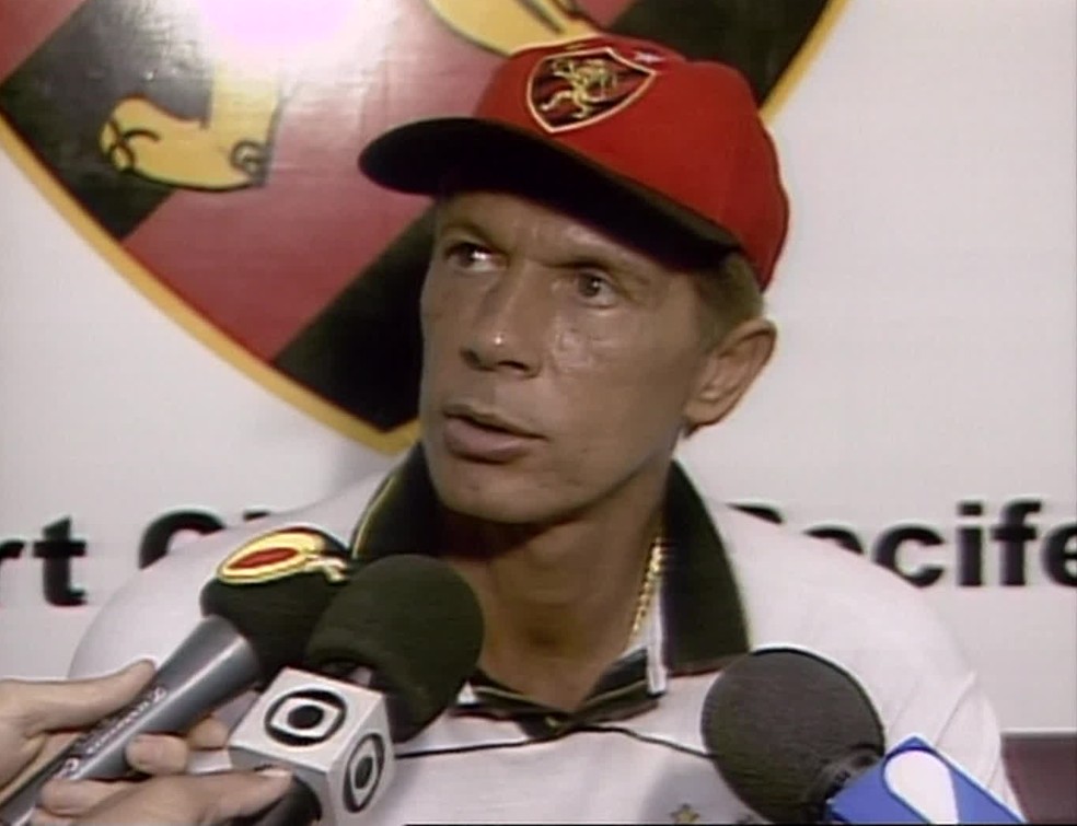 SPORT-PE. EMERSON LEÃO.