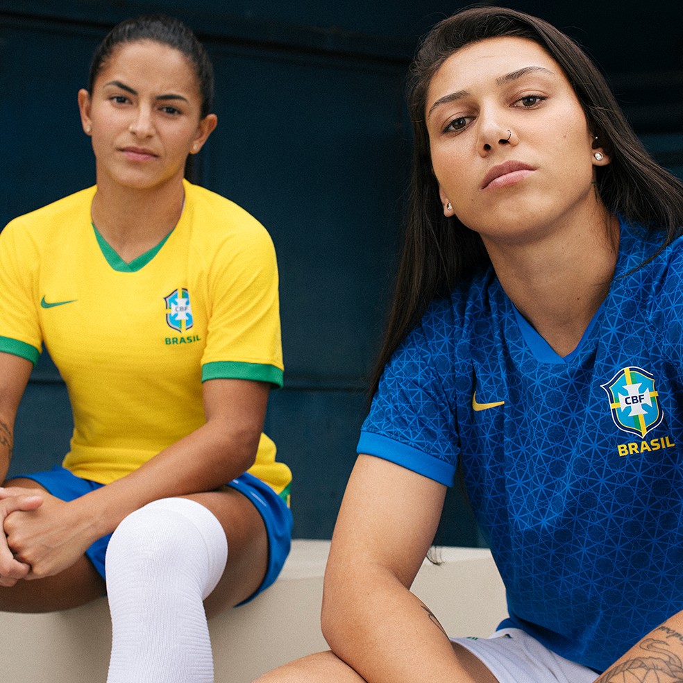 SELEÇÃO BRASILEIRA DE FUTEBOL