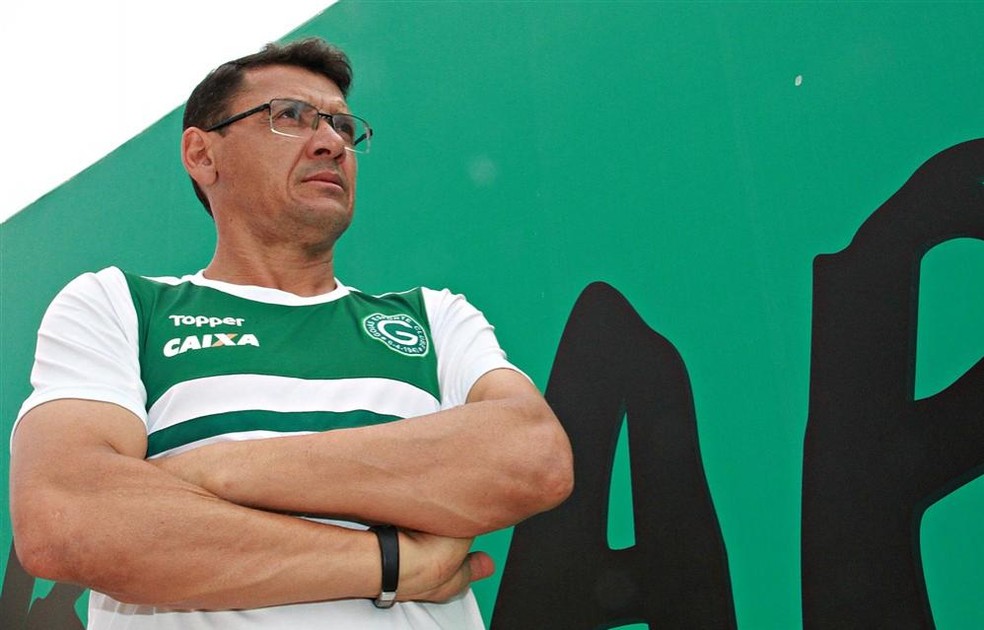 GOIÁS-GO. DEMISSÃO. ENDERSON MOREIRA. AUGUSTO CÉSAR.