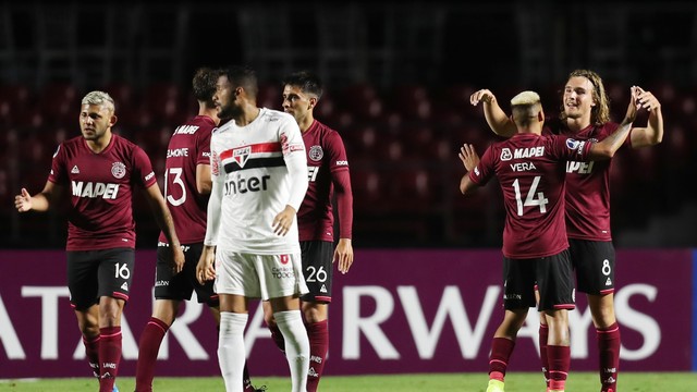 COPA SUL-AMERICANA DE 2020. SEGUNDA FASE. JOGO DE VOLTA. SÃO PAULO-SP. BRASIL. ELIMINADO. LANÚS. ARGENTINA. CLASSIFICADO.