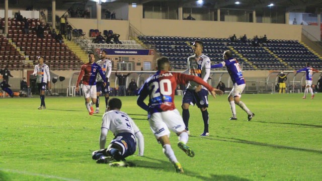 CAMPEONATO BRASILEIRO DA SÉRIE B DE 2020. PRIEMIRA FASE. VIGÉSIMA RODADA. PARANÁ CLUBE-PR. CONFIANÇA-SE.