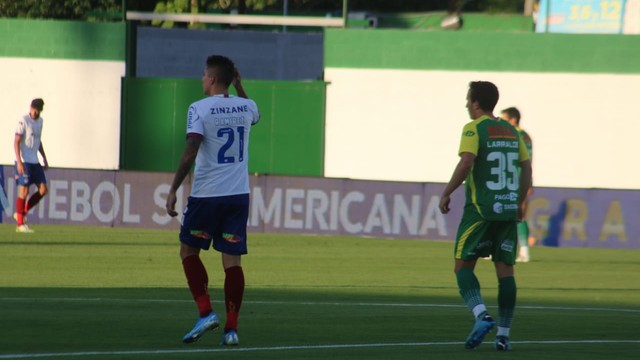 COPA SUL-AMERICANA DE 2020. QUARTAS DE FINAL. JOGO DE VOLTA. DEFENSA Y JUSTICIA. ARGENTIA. CLASSIFICADO. BAHIA-BA. BRASIL. ELIMINADO.