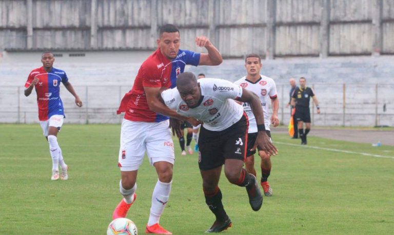 CAMPEONATO BRASILEIRO DA SÉRIE B DE 2020. PRIMEIRA FASE. TRIGÉSIMA RODADA. BRASIL DE PELOTAS-RS. PARANÁ CLUBE-PR.