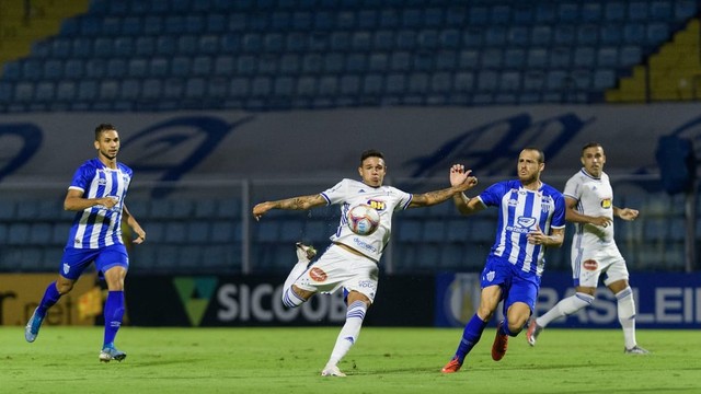 CAMPEONATO BRASILEIRO DA SÉRIE B DE 2020. PRIMEIRA FASE. TRIGÉSIMA RODADA. CRUZEIRO-MG. AVAÍ-SC.