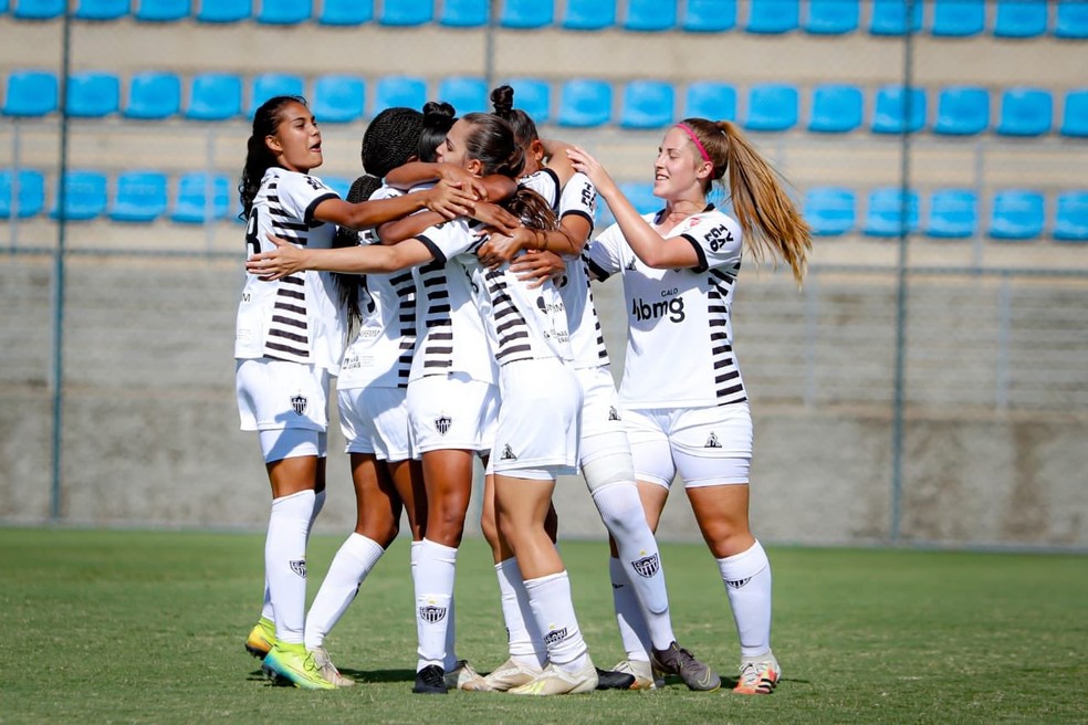 CAMPEONATO MINEIRO DE FUTEBOL FEMININO DE 2020. PRIMEIRA FASE. SEXTA RODADA. IPATINGA-MG. AMÉRICA-MG. ATLÉTICO-MG. CRUZEIRO-MG. FINAL. CRUZEIRO-MG. ATLÉTICO-MG.