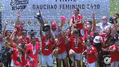 CAMPEONATO GAÚCHO DE 2020. FUTEBOL FEMININO. INTERNACIONAL-RS. BICAMPEÃO. GRÊMIO-RS. VICE-CAMPEÃO. FINAL ÚNICA.