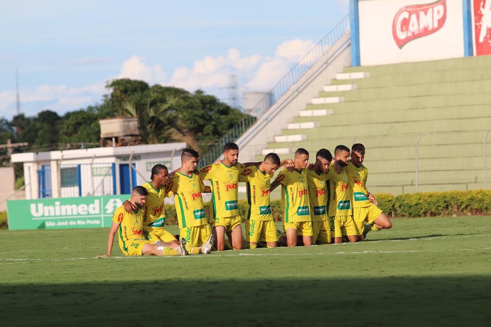 CAMPEONATO BRASILEIRO DA SÉRIE D. QUARTAS DE FINAL. MIRASSOL-SP. APARECIDENSE-GO.