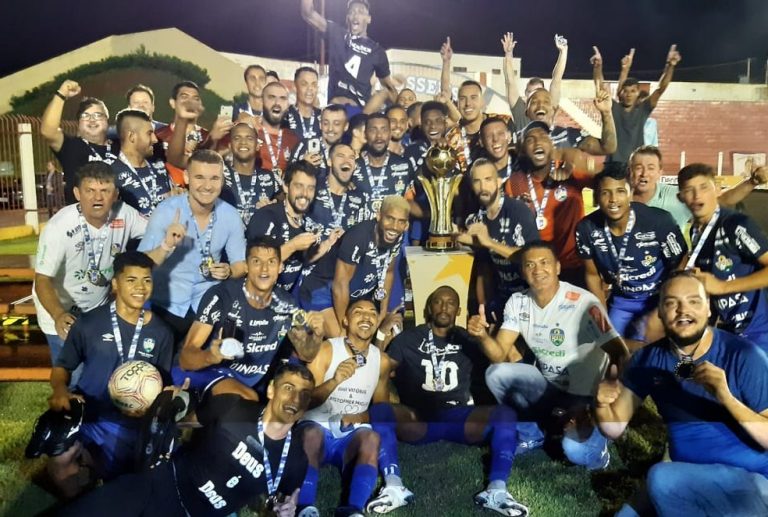 CAMPEONATO MATO-GROSSENSE DE FUTEBOL. FMF. FINAL. JOGO DE VOLTA. NOVA MUTUM-MT. CAMPEÃO. UNIÃO-MT. VICE-CAMPEÃO.