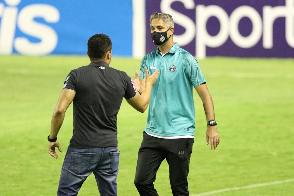RODRIGO SANTANA. CORITIBA-PR. DEMISSÃO.