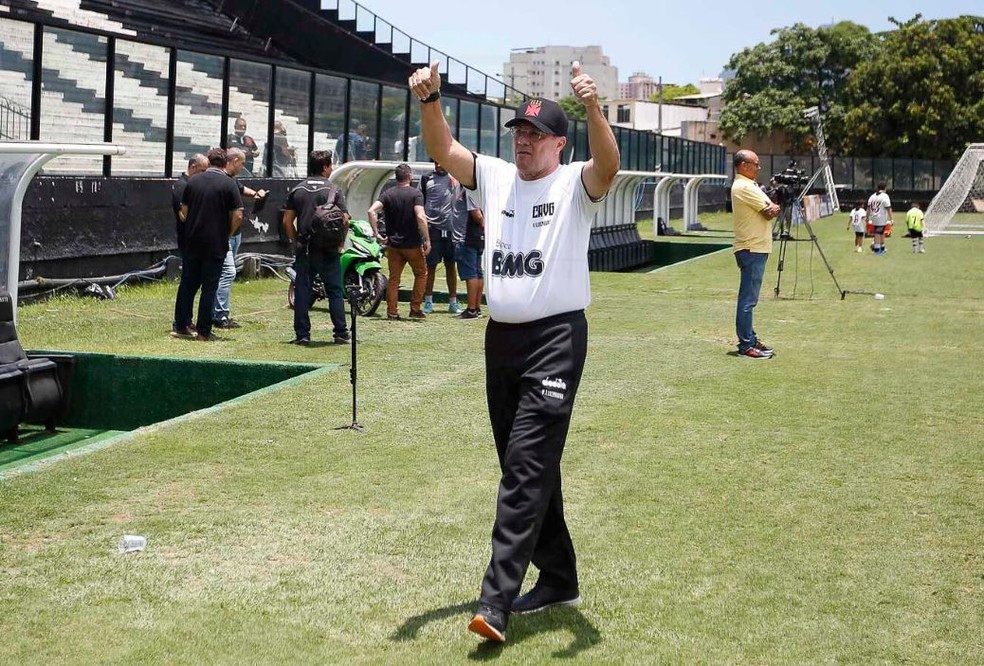 VASCO-RJ. VANDERLEI LUXEMBURGO.