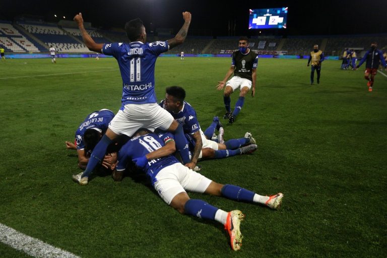 COPA SUL-AMERICANA DE 2020. QUARTAS DE FINAL. JOGO DE VOLTA. V´LEZ SARSFIELD. ARGENTINA. CLASSIFICADO. UNIVERSIDAD CATÓLICA. CHILE. ELIMINADO.