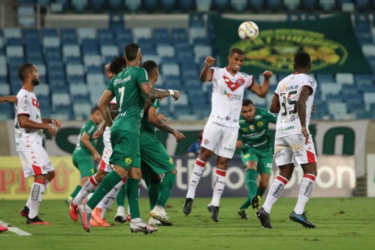 CAMPEONATO BRASILEIRO DA SÉRIE B DE 2020. PRIMEIRA FASE. VIGÉSIMA SÉTIMA RODADA. CUIABÁ-MT. VITÓRIA-BA.