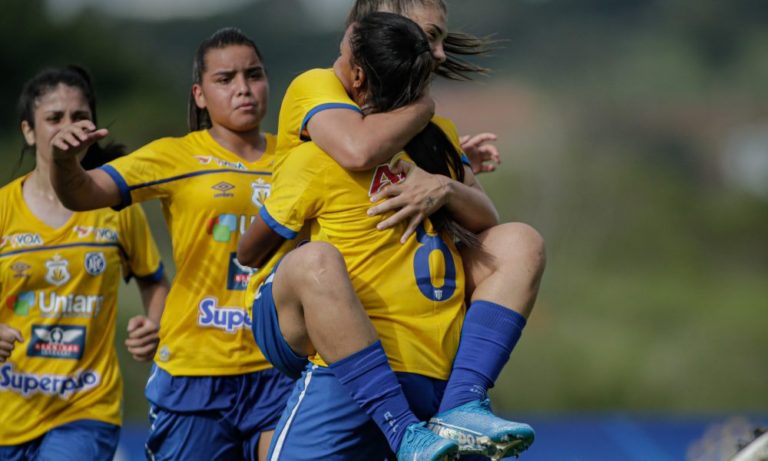 CAMPEONATO BRASILEIRO DE FUTEBOL FEMININO SUB-18 DE 2020. PRIMEIRA FASE. TERCEIRA RODADA. GRUPO D. AVAÍ/KINDERMANN-SC. FOZ CATARATAS-PR.