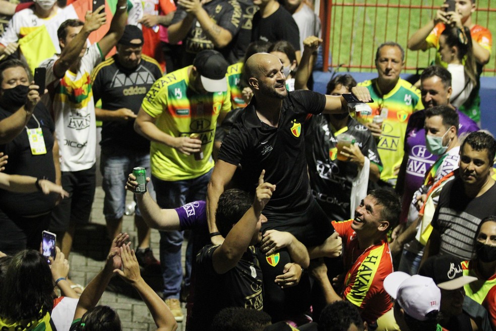 CAMPEONATO BRASILEIRO DA SÉRIE C DE 2020. ACESSO DO BRUSQUE-SC. CAMPEONATO BRASILEIRO DA SÉRIE B DE 2021.