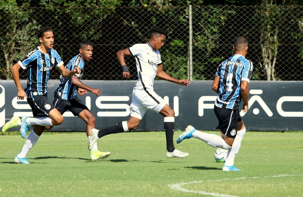 CAMPEONATO BRASILEIRO DE FUTEBOL SUB-20 DE 2020. QUARTAS DE FINAL. JOGO DE VOLTA. CORINTHIANS-SP. CLASSIFICADO. GRÊMIO-RS. ELIMINADO.