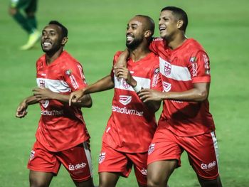 CAMPEONATO BRASILEIRO DA SÉRIE B DE 2020. PRIMEIRA FASE. TRIGÉSIMA OITAVA RODADA. CRB-AL. CUIABÁ-MT.
