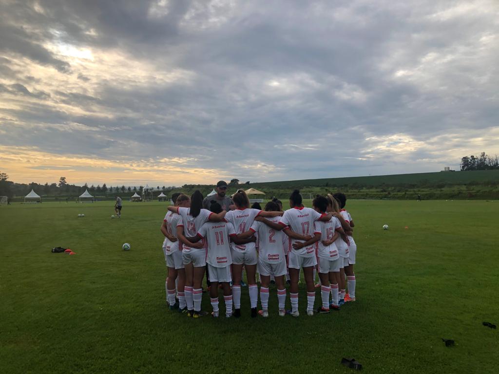 CAMPEONATO BRASILEIRO DE FUTEBOL FEMININO SUB-18 DE 2020. PRIEMIRA FASE. PRIMEIRA RODADA. GRUPO A. INTERNACIONAL-RS. PALMEIRAS-SP.