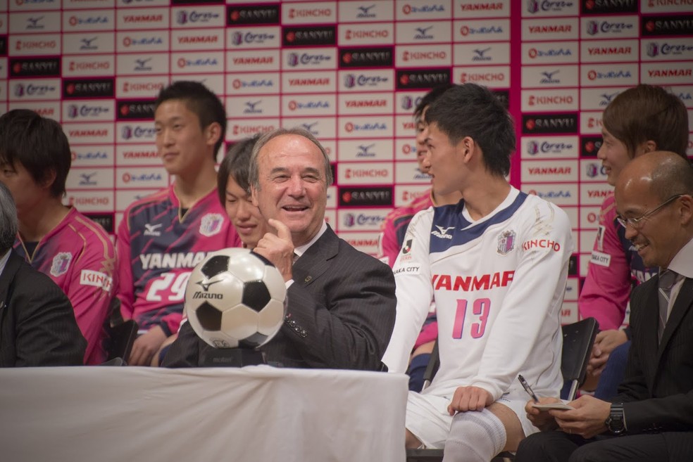 LEVIR CULPI. CEREZO OSAKA. JAPÃO.
