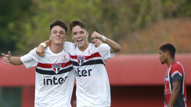 COPA DO BRASIL SUB-17 . QUARTAS DE FINAL. JOGO DE IDA. PRIMEIRO JOGO. SÃO PAULO-SP. RIVER-PI.