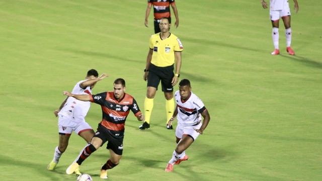 CAMPEONATO BRASILEIRO DA SÉRIE B DE 2020. PRIMEIRA FASE. TRIGÉSIMA SÉTIMA RODADA. BOTAFOGO-SP. VITÓRIA-BA.