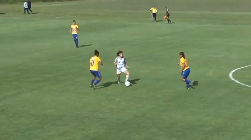CAMPEONATO BRASILEIRO DE FUTEBOL FEMININO SUB-18 DE 2020. PRIMEIRA FASE. PRIMEIRA RODADA. GRUPO D. IRANDUBA-AM. AVAÍ/KINDERMANN-SC.