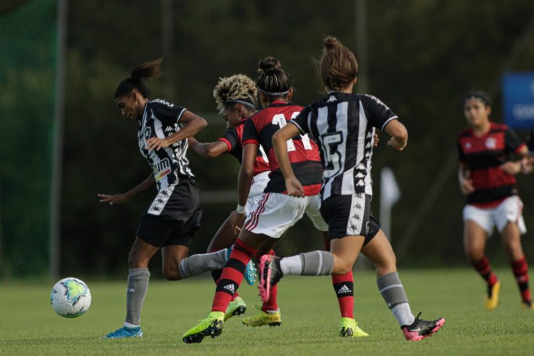 CAMPEONATO BRASILEIRODE FUTEBOL FEMININO SUB-18 DE 2020. PRIMEIRA FASE. QUINTA RODADA. GRUPO E. FLAMENGO-RJ. BOTAFOGO-RJ.