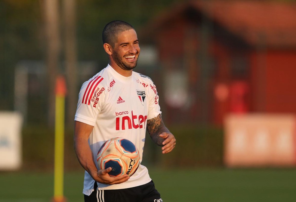 ALEXANDRE PATO. SÃO PAULO-SP. BRASIL. ARGENTINOS JUNIORS. ARGENTINA.