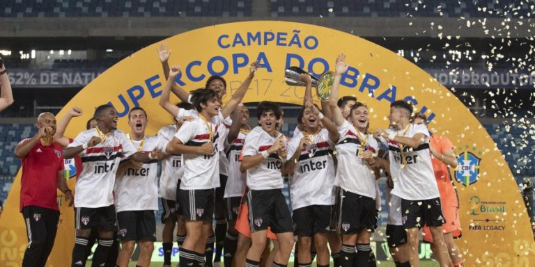 SUPERCOPA SUB-17 D E2020. FINAL. JOGO ÚNICO. SÃO PAULO-SP. CAMPEÃO. FLUMINENSE-RJ. VICE-CAMPEÃO.