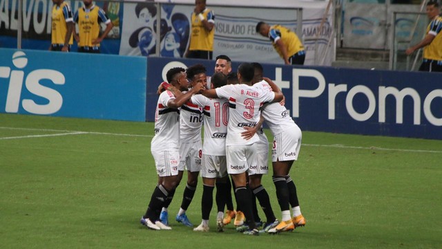 CAMPEONATO BRASILEIRO DA SÉRIE A DE 2020. PRIMEIRA FASE. TRIGÉSIMA SEXTA RODADA. GRÊMIO-RS. SÃO PAULO-SP.