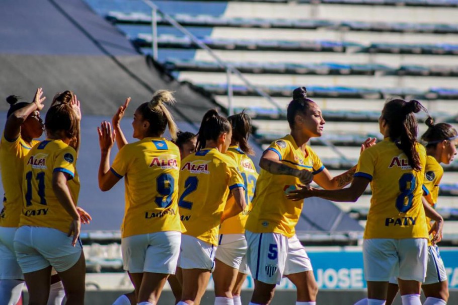 TAÇA LIBERTADORES DA AMÉRICA DE FUTEBOL FEMININO DE 2020. PRIMEIRA FASE. PRIMEIRA RODADA. AVAÍ/KINDERMANN-SC. BRASIL. DEPORTIVO TRÓPICO. BOLÍVIA.