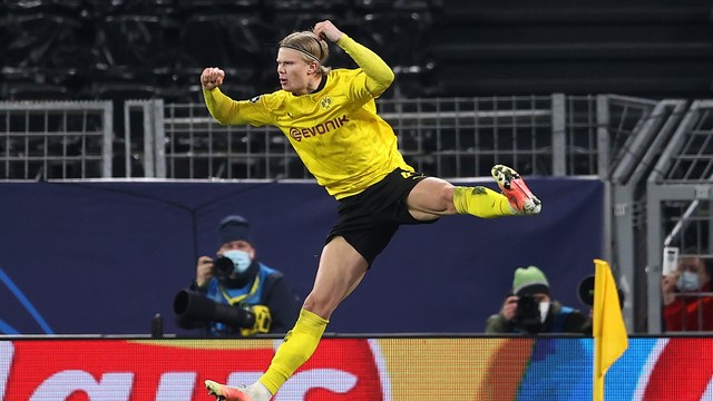 LIGA DOS CAMPEÕES DA EUROPA. TEMPORADA 2020.2021. OITAVAS DE FINAL. JOGO DE VOLTA. SEGUNDA PARTIDA. BORUSSIA DORTMUND. ALEMANHA. CLASSIFICADO. SEVILLA. ESPANHA. ELIMINADO.
