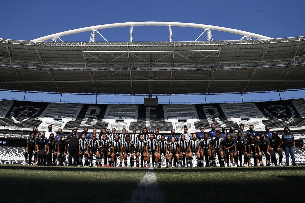 CAMPEONATO CARIOCA DE FUTEBOL FEMININO DE 2020/2021. FINAL. PARTIDA ÚNICA. JOGO ÚNICO. BOTAGOHO-RJ; CAMPEÃO. FLUMINENSE-RJ. VICE-CAMPEÃO.