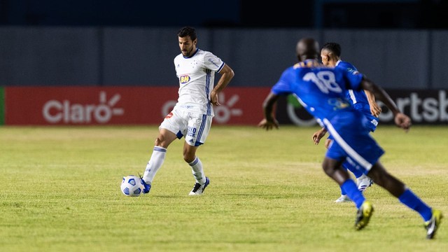 COPA DO BRASIL DE 2021. PRIMEIRA FASE. JOGO ÚNICO. PRIMEIRA PARTIDA. CRUZEIRO-MG. CLASSIFICADO. SÃO RAIMUNDO-RR. ELIMINADO.