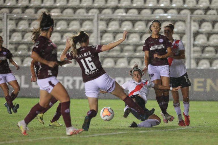 TAÇA LIBERTADORES DA AMÉRICA DE 2020. QUARATS DE FINAL. JOGO ÚNICO. PARTIDA ÚNICA. FERROVIÁRIA-SP. BRASIL. CLASSIFICADA. RIVER PLATE. ARGENTINA. ELIMINADO. SEMIFINAL. FERROVIÁRIA-SP. BRASIL. UNIVERSIDAD DE CHILE. CHILE.