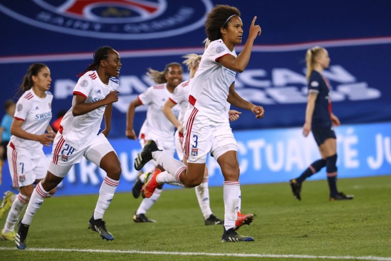LIGA DOS CAMPEÕES DA EUROPA DE FUTEBOL FEMININO TEMPORADA 2020.2021. QUARTAS DE FINAL. JOGO ADIADO. LYON. FRANÇA. PARIS SAINT-GERMAIN. FRANÇA.