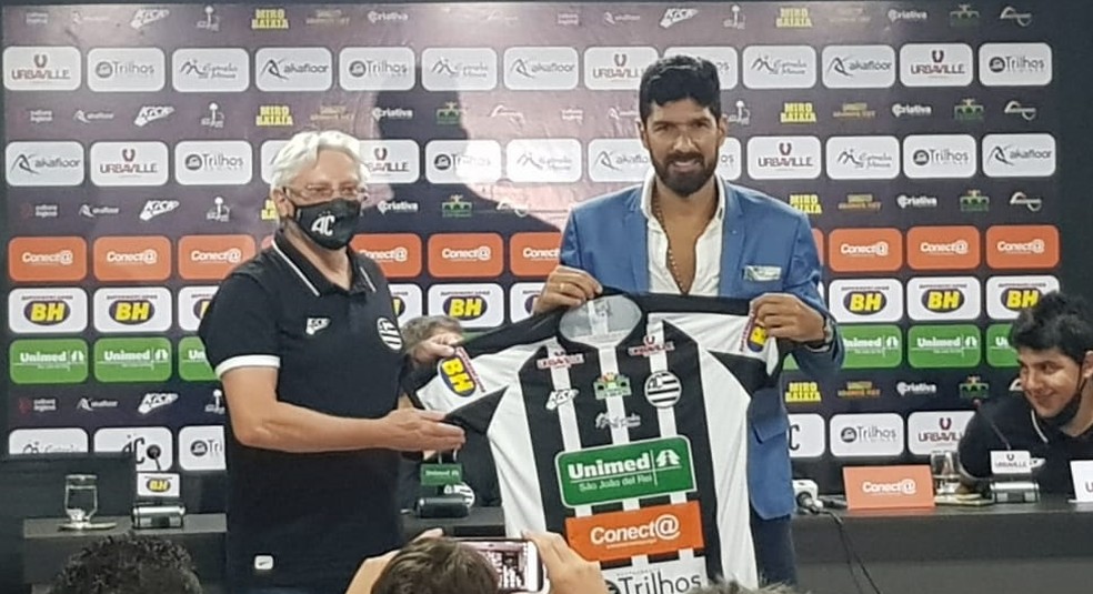 CAMPEONATO MINEIRO DE 2021. LOCO ABREU. URUGUAIO. ATHLETIC-MG. SÃO JOÃO DEL REY-MG.