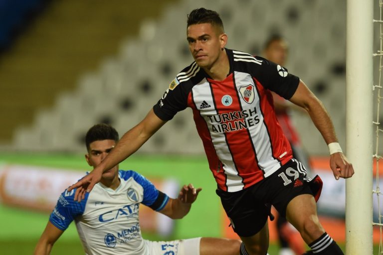 COPA LIGA PROFISSIONAL. GRUPO A. RIVER PLATE. ARGENTINA. GODOY CRUZ. ARGENTINA.