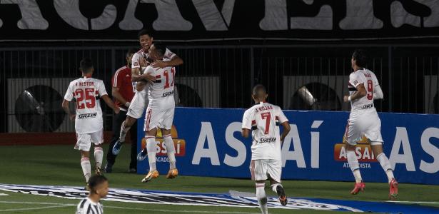 CAMPEONATO PAULISTA DE 2021. PRIMEIRA FASE. TERCEIRA RODADA. SÃO PAULO-SP. SANTOS-SP.GRUPO B. GRUPO D.