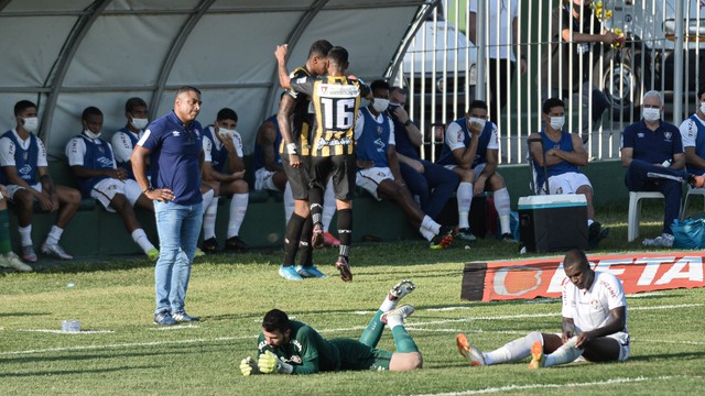 CAMPEONATO CARIOCA DE 2021. PRIMEIRA FASE. SEXTA RODADA. FLUMINENSE-RJ. VOLTA REDONDA-RJ.